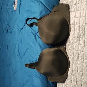 Torrid Front Close Back Smoothing Bra 44C